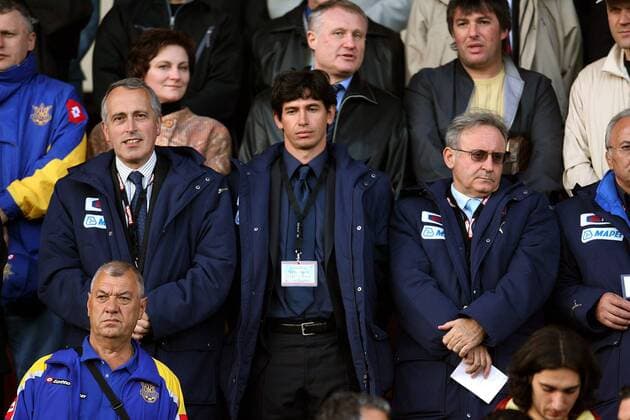 Demetrio Albertini (Mitte) mit FIGC Vizepräsident Giancarlo Abete (li.) und FIGC Präsident Guido Rossi (alle Italien) auf der Tribüne -  Fußball Länderspiel Herren Freundschaftsspiel 2006, Test, Testspiel, Nationalmannschaft, Nationalteam Gruppe Lausanne