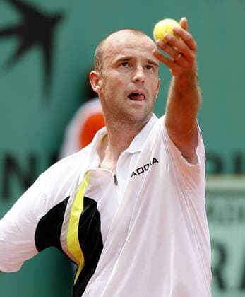 Ivan Ljubicic (Kroatien) - Aufschlag Tennis Herren French Open 2006, ATP Tour, Grand Slam Einzelbild Roland Garros Paris