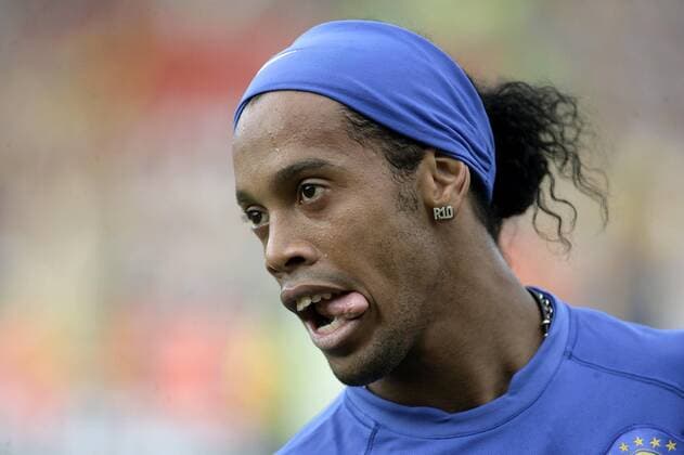 Ronaldinho (Brasilien) hat einen neuen Ohrring Fußball WM Herren Vorbereitung 2006, Nationalmannschaft, Nationalteam, Training Porträt Offenbach