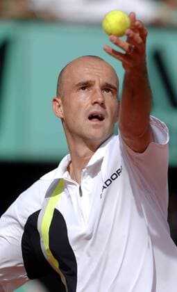 Ivan Ljubicic (Kroatien) - Aufschlag Tennis Herren French Open 2006, Grand Slam, ATP Tour Einzelbild Paris Roland Garros