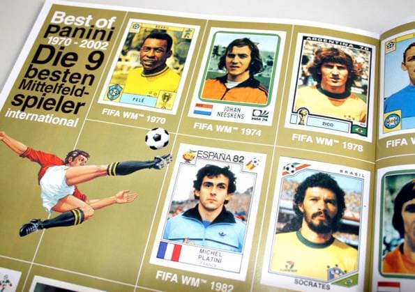 Fußballlegenden im Panini Sammelheft, o.v.li.: Pele (Brasilien), Johan Neeskens (Niederlande), Zico (Brasilien), Michel Platini (Frankreich) und Socrates (Brasilien) Fußball WM Herren Vorschau 2006, Nationalmannschaft, Nationalteam Gruppe Aufnahmedatum geschätzt o0 Sammelalbum, Sticker besten, Mittelfeldspieler