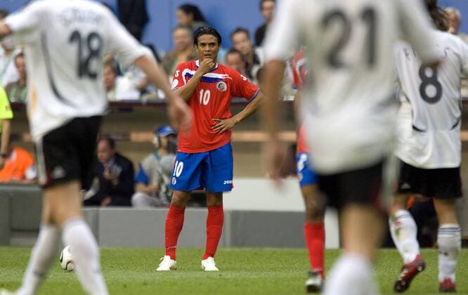 Walter Centeno (Costa Rica) enttäuscht Fußball WM Herren WM 2006, Länderspiel, Nationalteam, Gruppe A, Nationaltrikot, Deutschland - Costa Rica 4:2 Einzelbild München