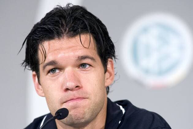 Michael Ballack (Deutschland) während der DFB Pressekonferenz Fußball Herren WM 2006, Nationalteam, PK, Pressetermin, Porträt Berlin Nachdenklichkeit, Skepsis,
