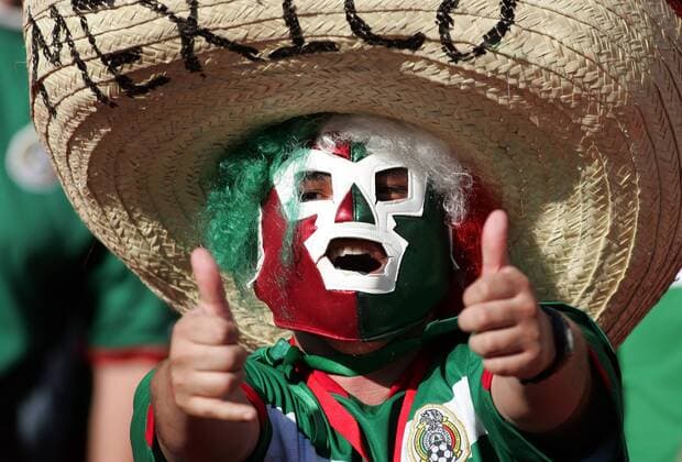 Mexikanischer Fan mit kreativer Fanverkleidung Fußball WM Herren WM 2006, Länderspiel, Nationalteam, Gruppe D, Mexiko, mexikanische Einzelbild Nürnberg Fußball WM Herren WM 2006, Länderspiel, Nationalteam, Gruppe D, Mexiko, mexikanische Einzelbild Nürnberg Fußball WM Herren WM 2006, Länderspiel, Nationalteam, Gruppe D, Mexiko, mexikanische Einzelbild Nürnberg