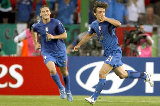 Andrea Pirlo (re.) und Francesco Totti (beide Italien) - Torjubel Fußball WM Herren WM 2006, Länderspiel, Nationalteam, Gruppe E, Italien, Vdig Gruppe Nationaltrikot Hannover Freude, Fußball WM Herren WM 2006, Länderspiel, Nationalteam, Gruppe E, Italien, Vdig Gruppe Nationaltrikot Hannover Freude,