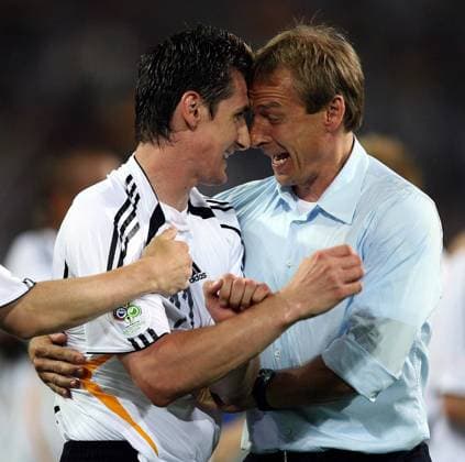 Bundestrainer Jürgen Klinsmann und Miroslav Klose (beide Deutschland) - Schlussjubel Fußball WM Herren WM 2006, Länderspiel, Nationalteam, Gruppe A, Nationaltrikot Gruppe Dortmund Freude, Fußball WM Herren WM 2006, Länderspiel, Nationalteam, Gruppe A, Nationaltrikot Gruppe Dortmund Freude,