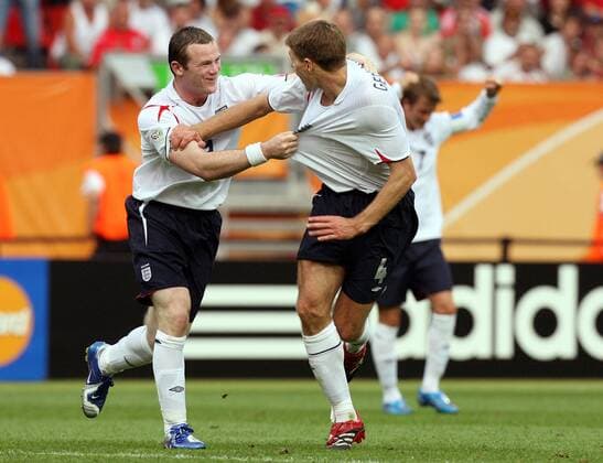 Wayne Rooney (li.) und Steven Gerrard (beide England) - Torjubel - Fußball WM Herren WM 2006, Länderspiel, Nationalteam, Gruppe B, England, Nationaltrikot Gruppe Nürnberg Freude, Fußball WM Herren WM 2006, Länderspiel, Nationalteam, Gruppe B, England, Nationaltrikot Gruppe Nürnberg Freude,