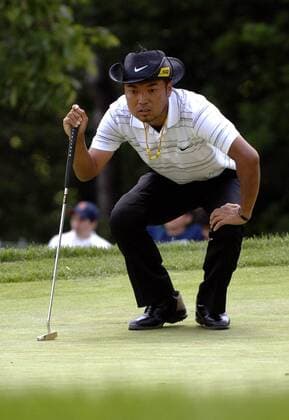 Shingo Katayama (Japan) taxiert die Putlinie -  (WAP20060616544) Golf Herren US Open Championship 2006, PGA Tour Einzelbild Mamaroneck New York, NY, N Y Golf Herren US Open Championship 2006, PGA Tour Einzelbild Mamaroneck New York, NY, N Y