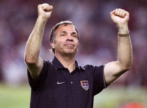 Nationaltrainer Bruce Arena (USA) - Schlussjubel -  Fußball WM Herren WM 2006, Länderspiel, Nationalteam, Gruppe E Einzelbild Kaiserslautern Fußball WM Herren WM 2006, Länderspiel, Nationalteam, Gruppe E Einzelbild Kaiserslautern