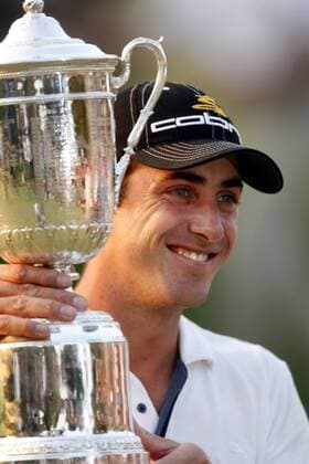 Geoff Ogilvy (Australien) gewinnt die US Open 2006 und präsentiert den Pokal - (Icon07819293) Golf Herren US Open Championship 2006, PGA Tour Porträt Mamaroneck New York, NY, N Y Freude, Golf Herren US Open Championship 2006, PGA Tour Porträt Mamaroneck New York, NY, N Y Freude, EDITORIAL USE ONLY