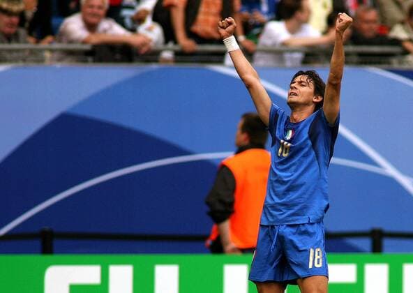 Filippo Inzaghi (Italien) - Torjubel - Fußball WM Herren WM 2006, Länderspiel, Nationalteam, Gruppe E, Nationaltrikot, Italien Einzelbild Hamburg Glück, Freude, Fußball WM Herren WM 2006, Länderspiel, Nationalteam, Gruppe E, Nationaltrikot, Italien Einzelbild Hamburg Glück, Freude,