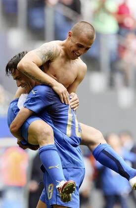 Fabio Cannavaro und Filippo Inzaghi (vorn, beide Italien) - Schlussjubel Fußball WM Herren WM 2006, Länderspiel, Nationalteam, Gruppe E, Nationaltrikot, Gruppe Hamburg Freude, Fußball WM Herren WM 2006, Länderspiel, Nationalteam, Gruppe E, Nationaltrikot, Gruppe Hamburg Freude,