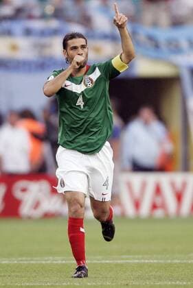 Torschütze Rafael Marquez (Mexiko) jubelt Fußball WM Herren WM 2006, Länderspiel, Nationalteam, Nationaltrikot, Achtelfinale, Einzelbild Leipzig Freude, Fußball WM Herren WM 2006, Länderspiel, Nationalteam, Nationaltrikot, Achtelfinale, Einzelbild Leipzig Freude,