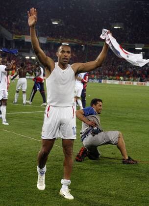 Thierry Henry (Frankreich) - Schlußjubel Fußball WM Herren WM 2006, Länderspiel, Nationalteam, Nationaltrikot, Achtelfinale Einzelbild Hannover Freude, Fußball WM Herren WM 2006, Länderspiel, Nationalteam, Nationaltrikot, Achtelfinale Einzelbild Hannover Freude,
