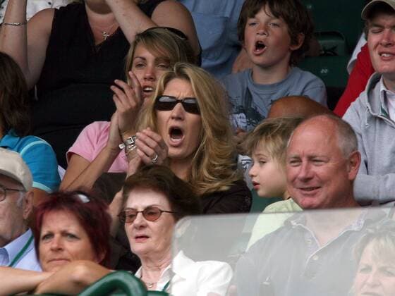 Steffi Graf (Deutschland, mit Sonnenbrille) macht sich lautstark bemerkbar, re. daneben Sohn Jaden Gil Agassi Tennis Damen All England Championships 2006, Grand Slam, ATP Tour Gruppe Wimbledon London Tennis Damen All England Championships 2006, Grand Slam, ATP Tour Gruppe Wimbledon London