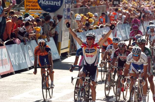 Etappensieger Robbie McEwen (Australien Davitamon Lotto, Mitte) gewinnt die 2. Etappe der Tour de France 2006 -  Radsport Herren Tour de France 2006, ProTour, Straßenradsport, Straße, Rad, Vdig Gruppe 2. Etappe: Obernai - Esch sur Alzette Freude, Radsport Herren Tour de France 2006, ProTour, Straßenradsport, Straße, Rad, Vdig Gruppe 2. Etappe: Obernai - Esch sur Alzette Freude,