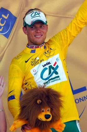 Thor Hushovd (Norwegen Credit Agricole) im gelben Trikot bei der Siegerehrung zur 2. Etappe der Tour de France 2006 -  Radsport Herren 93. Tour de France 2006, ProTour, Straßenradsport, Straße, Rad, Vdig Einzelbild 2. Etappe: Obernai - Esch sur Alzette Radsport Herren 93. Tour de France 2006, ProTour, Straßenradsport, Straße, Rad, Vdig Einzelbild 2. Etappe: Obernai - Esch sur Alzette