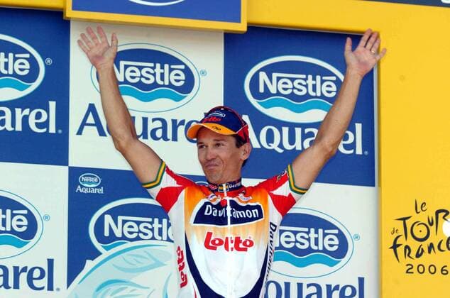 Robbie McEwen (Australien Davitamon Lotto) gewinnt die zweite Etappe der Tour de France 2006 -  Radsport Herren 93. Tour de France 2006, ProTour, Straßenradsport, Straße, Rad, Vdig Einzelbild 2. Etappe: Obernai - Esch sur Alzette Freude, Radsport Herren 93. Tour de France 2006, ProTour, Straßenradsport, Straße, Rad, Vdig Einzelbild 2. Etappe: Obernai - Esch sur Alzette Freude,