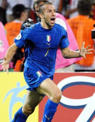 Torschütze Alessandro del Piero (Italien) jubelt Fußball WM Herren WM 2006, Länderspiel, Nationalteam, Halbfinale, Nationaltrikot Einzelbild Dortmund Glück, Freude, Begeisterung, Fußball WM Herren WM 2006, Länderspiel, Nationalteam, Halbfinale, Nationaltrikot Einzelbild Dortmund Glück, Freude, Begeisterung,