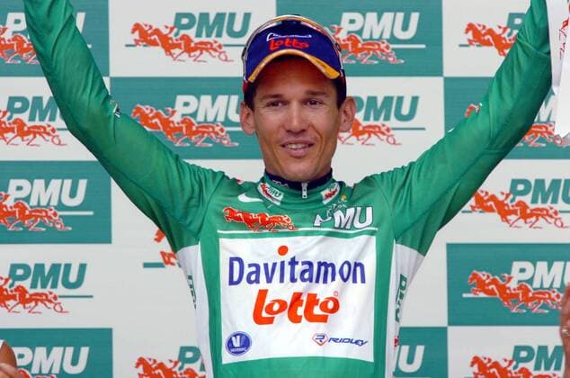 Robbie McEwen (Australien Davitamon Lotto) im grünen Trikot bei der Siegerehrung zur 4. Etappe der Tour de France 2006 -  Radsport Herren Tour de France 2006, ProTour, Straßenradsport, Straße, Rad, Einzelbild 4. Etappe: Huy - Saint Quentin Radsport Herren Tour de France 2006, ProTour, Straßenradsport, Straße, Rad, Einzelbild 4. Etappe: Huy - Saint Quentin