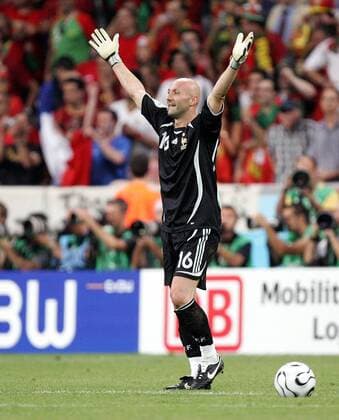 Torwart Fabien Barthez (Frankreich) - Schlußjubel - Fußball WM Herren WM 2006, Länderspiel, Nationalteam, Halbfinale, Frankreich, Nationaltrikot Einzelbild München Freude, Fußball WM Herren WM 2006, Länderspiel, Nationalteam, Halbfinale, Frankreich, Nationaltrikot Einzelbild München Freude,
