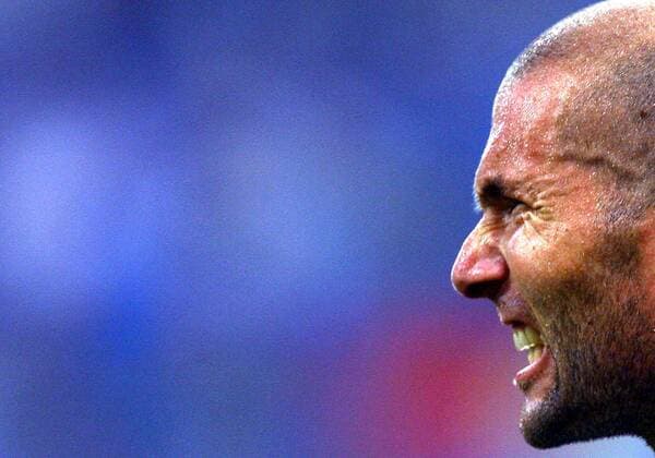 Zinedine Zidane (Frankreich) steckt immer noch voller Angriffslust Fußball WM Herren WM 2006, Länderspiel, Nationalteam, Halbfinale Porträt München Fußball WM Herren WM 2006, Länderspiel, Nationalteam, Halbfinale Porträt München