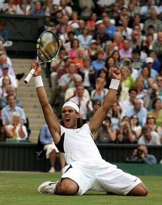 Rafael Nadal (Spanien) - Schlußjubel Tennis Herren All England Championships 2006, ATP Tour, Grand Slam, Rasen, Rasenplatz, Rasentennis, Rasenturnier, Einzelbild Wimbledon Halbfinale, London Freude, Begeisterung, Tennis Herren All England Championships 2006, ATP Tour, Grand Slam, Rasen, Rasenplatz, Rasentennis, Rasenturnier, Einzelbild Wimbledon Halbfinale, London Freude, Begeisterung,