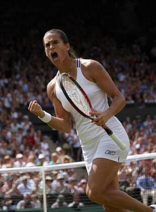 Amelie Mauresmo (Frankreich) jubelt Tennis Damen All England Championships 2006, WTA Tour, Grand Slam, Finale, Einzelbild Wimbledon London Freude, Begeisterung, Tennis Damen All England Championships 2006, WTA Tour, Grand Slam, Finale, Einzelbild Wimbledon London Freude, Begeisterung,