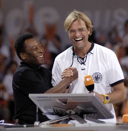 ZDF Fußballexperte Jürgen Klopp (Deutschland, re.) und Pele (Brasilien) gut gelaunt in der ZDF Arena Fußball WM Herren WM 2006, ZDF Arena, Trainer FSV Mainz 05 Gruppe Berlin, SonyCenter, Sony Center Freude, Fußball WM Herren WM 2006, ZDF Arena, Trainer FSV Mainz 05 Gruppe Berlin, SonyCenter, Sony Center Freude,