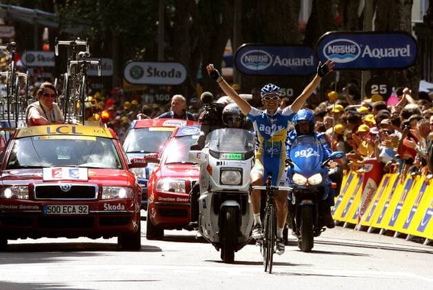 Sylvain Calzati (Frankreich AG2R Prevoyance) gewinnt die 8. Etappe der Tour de France 2006 Radsport Herren Tour de France 2006, ProTour, Straßenradsport, Straße, Rad, Mannschaftswagen Totale 8. Etappe: Saint Meen Le Grand - Lorient Freude, Begeisterung, Radsport Herren Tour de France 2006, ProTour, Straßenradsport, Straße, Rad, Mannschaftswagen Totale 8. Etappe: Saint Meen Le Grand - Lorient Freude, Begeisterung,