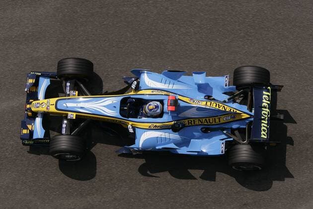 Fernando Alonso (Spanien Renault) in seinem Boliden Motorsport Grand Prix Herren Großer Preis von Frankreich 2006, Formel 1 Weltmeisterschaft, F1, F, GP, WM, Freies Training Einzelbild Magny Cours Motorsport Grand Prix Herren Großer Preis von Frankreich 2006, Formel 1 Weltmeisterschaft, F1, F, GP, WM, Freies Training Einzelbild Magny Cours