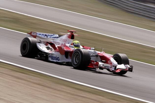 Ralf Schumacher (Deutschland Toyota) in seinem Boliden Motorsport Grand Prix Herren Großer Preis von Frankreich 2006, Formel 1 Weltmeisterschaft, F1, F, GP, WM, Freies Training Einzelbild Magny Cours Motorsport Grand Prix Herren Großer Preis von Frankreich 2006, Formel 1 Weltmeisterschaft, F1, F, GP, WM, Freies Training Einzelbild Magny Cours