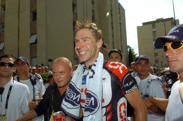 Jens Voigt (Deutschland CSC) hat gut Lachen, er hat die 13. Etappe der Tour de France 2006 gewonnen - Radsport Herren 93. Tour de France 2006, ProTour, Straßenradsport, Straße, Rad Gruppe 13. Etappe Beziers - Montelimar Glück, Freude, Radsport Herren 93. Tour de France 2006, ProTour, Straßenradsport, Straße, Rad Gruppe 13. Etappe Beziers - Montelimar Glück, Freude,