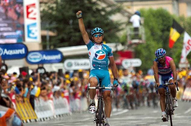 Pierrick Fedrigo (Frankreich Bouygues Telecom) gewinnt die 14. Etappe der Tour de France 2006 vor Salvatore Commesso (Italien Lampre) -  Radsport Herren Tour de France 2006, ProTour, Straßenradsport, Straße, Rad, Totale 14. Etappe: Montelimar - Gap Radsport Herren Tour de France 2006, ProTour, Straßenradsport, Straße, Rad, Totale 14. Etappe: Montelimar - Gap