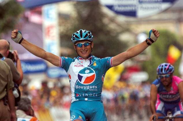 Pierrick Fedrigo (Frankreich Bouygues Telecom) gewinnt die 14. Etappe der Tour de France 2006 -  Radsport Herren Tour de France 2006, ProTour, Straßenradsport, Straße, Rad, Einzelbild 14. Etappe: Montelimar - Gap Freude, Radsport Herren Tour de France 2006, ProTour, Straßenradsport, Straße, Rad, Einzelbild 14. Etappe: Montelimar - Gap Freude,