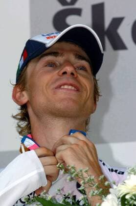 Damiano Cunego (Italien Lampre) im weißen Trikot des besten Nachwuchsfahrers bei der Siegerehrung zur 17. Etappe der Tour de France 2006 -  Radsport Herren 93. Tour de France 2006, ProTour, Straßenradsport, Straße, Rad Porträt 17. Etappe: Saint Jean de Maurienne - Morzine Radsport Herren 93. Tour de France 2006, ProTour, Straßenradsport, Straße, Rad Porträt 17. Etappe: Saint Jean de Maurienne - Morzine
