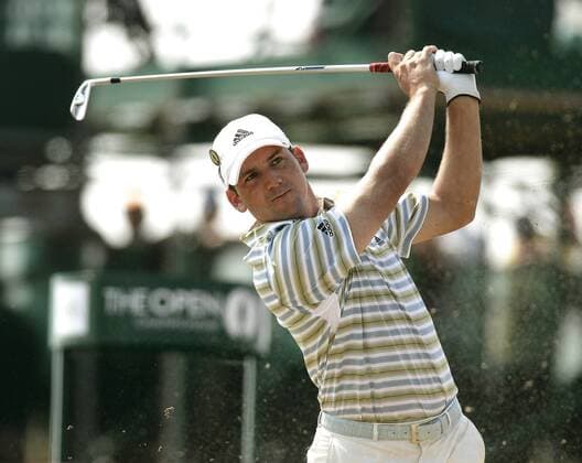 Sergio Garcia (Spanien) schaut seinem Schlag hinterher -  (LON2006072013) Golf Herren British Open Championship 2006, PGA Tour Einzelbild Hoylake Liverpool Golf Herren British Open Championship 2006, PGA Tour Einzelbild Hoylake Liverpool
