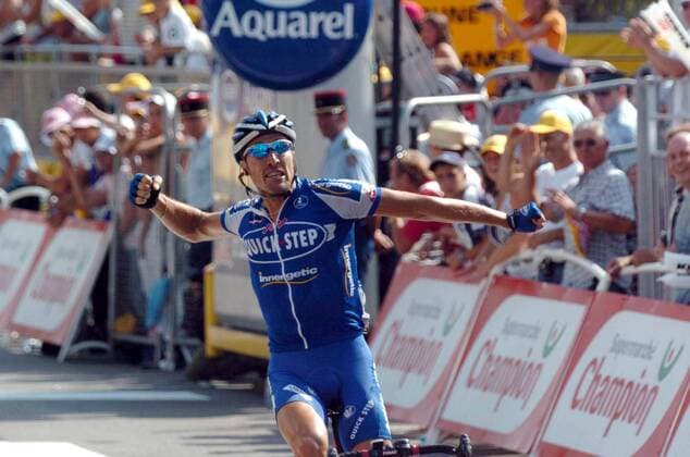 Matteo Tosatto (Italien Quick Step Innergetic) gewinnt die 18. Etappe der Tour de France 2006 -  Radsport Herren 93. Tour de France 2006, ProTour, Straßenradsport, Straße, Rad, Einzelbild 18. Etappe: Morzine - Macon Freude, Begeisterung, Radsport Herren 93. Tour de France 2006, ProTour, Straßenradsport, Straße, Rad, Einzelbild 18. Etappe: Morzine - Macon Freude, Begeisterung,