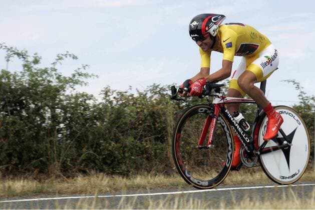 Oscar Pereiro Sio (Spanien Caisse d Epargne - Iles Balears) -  Radsport Herren 93. Tour de France 2006, ProTour, Straßenradsport, Straße, Rad, Zeitfahren, Einzelzeitfahren Einzelbild 19. Etappe: Le Creusot - Montceau les Mines Radsport Herren 93. Tour de France 2006, ProTour, Straßenradsport, Straße, Rad, Zeitfahren, Einzelzeitfahren Einzelbild 19. Etappe: Le Creusot - Montceau les Mines