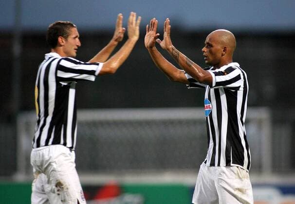 Ruben Oliveira (re.) und Giorgio Chiellini (beide Juventus Turin) - Torjubel - Fußball Herren Serie B 2006 2007, 2. Italienische Liga, Saisonvorbereitung, Vorbereitung, Test, Testspiel, Vdig Gruppe Trentino Freude, Fußball Herren Serie B 2006 2007, 2. Italienische Liga, Saisonvorbereitung, Vorbereitung, Test, Testspiel, Vdig Gruppe Trentino Freude,