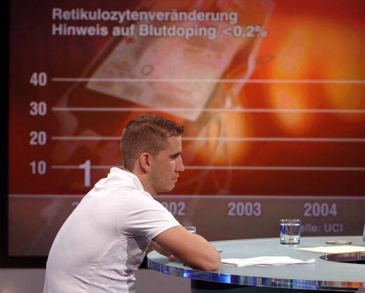 Der ehemalige Radprofi Jesus Manzano (Spanien) spricht im aktuellen Sportstudio über den Doping Alltag im Radsport und offenbart ganze Listen von Medikationsplänen Radsport Herren Das aktuelle Sportstudio 2006, Sendung, Fernsehsendung, Sportsendung, ZDF Informant Einzelbild Mainz Radsport Herren Das aktuelle Sportstudio 2006, Sendung, Fernsehsendung, Sportsendung, ZDF Informant Einzelbild Mainz