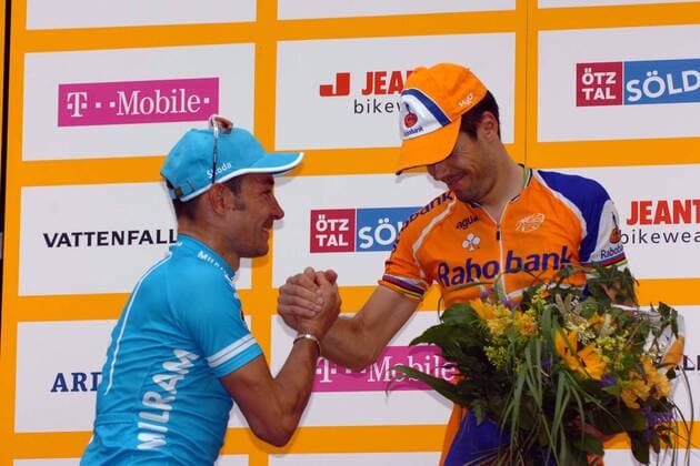 Oscar Freire (Spanien Rabobank, re.) gewinnt die Vattenfall Cyclassics 2006 vor Erik Zabel (Deutschland Milram) -  Radsport Herren Vattenfall Cyclassics 2006, ProTour, Straßenradsport, Straße, Rad Gruppe Hamburg Freude, Radsport Herren Vattenfall Cyclassics 2006, ProTour, Straßenradsport, Straße, Rad Gruppe Hamburg Freude,