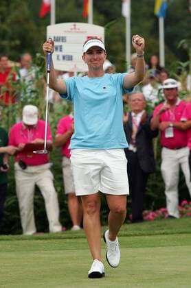 Karrie Webb (Australien) jubelt über ihren Sieg beim Evian Masters 2006 -  (pan15380) Golf Damen Evian Masters 2006, LPGA Tour, Frauen, Frauengolf Einzelbild Evian les Bains Freude, Golf Damen Evian Masters 2006, LPGA Tour, Frauen, Frauengolf Einzelbild Evian les Bains Freude,  