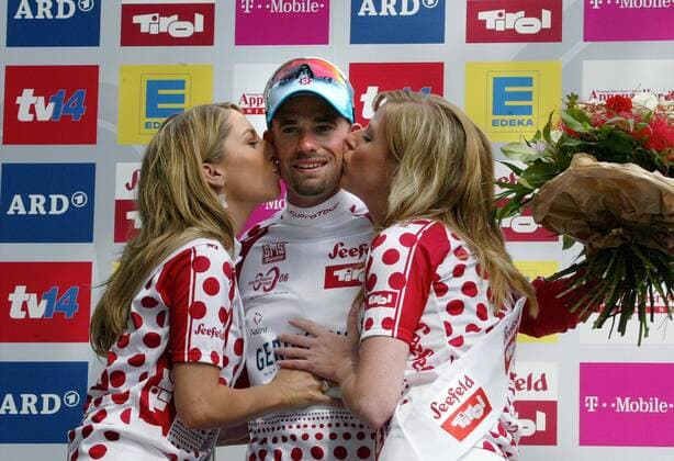 Stefan Schumacher (Deutschland Gerolsteiner) im Bergtrikot bei der Siegerehrung zur 4. Etappe der Deutschlandtour 2006 Radsport Herren Deutschlandtour 2006, Tour, ProTour, Straßenradsport, Straße, Rad Gruppe 4. Etappe: Heidenheim - Bad Tölz Freude, Radsport Herren Deutschlandtour 2006, Tour, ProTour, Straßenradsport, Straße, Rad Gruppe 4. Etappe: Heidenheim - Bad Tölz Freude,