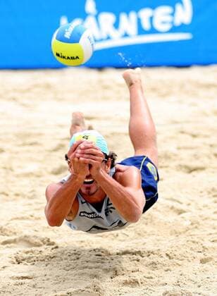 Emanuel Rego (Brasilien) - Hechtbagger Beachvolleyball Herren Swatch FIVB World Tour 2006, Worldtour, Beach, Grand Slam Einzelbild Klagenfurt Dynamik, Beachvolleyball Herren Swatch FIVB World Tour 2006, Worldtour, Beach, Grand Slam Einzelbild Klagenfurt Dynamik,