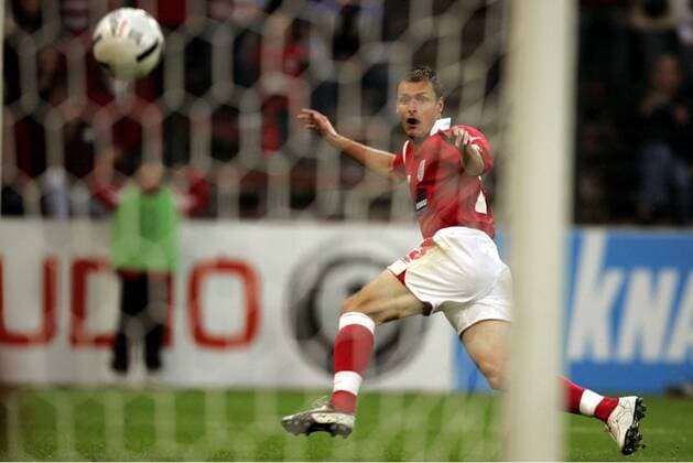 Milan Jovanovic (Lüttich) dreht zum Torjubel ab - Fußball EC 1 Herren Champions League Qualifikation 2006 2007, Jupiler, 1. Belgische Liga, Standard Lüttich Einzelbild Lüttich Freude, Spannung, Fußball EC 1 Herren Champions League Qualifikation 2006 2007, Jupiler, 1. Belgische Liga, Standard Lüttich Einzelbild Lüttich Freude, Spannung,