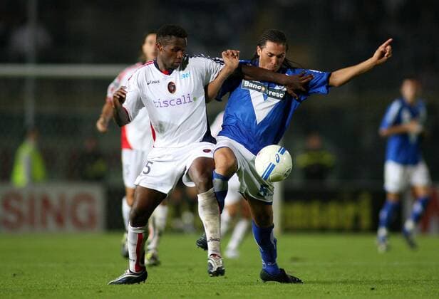 Jadid Abderrazzak (Brescia, re.) gegen Semedo (Cagliari) -  Fußball Herren Coppa Italia 2006 2007, Italienischer Pokal, Pokalspiel, TIM Cup Gruppe Brescia Dynamik, Fußball Herren Coppa Italia 2006 2007, Italienischer Pokal, Pokalspiel, TIM Cup Gruppe Brescia Dynamik,