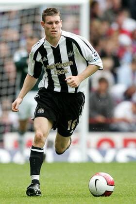 James Milner (Newcastle) am Ball -  Fußball Herren English Premier League 2006 2007, 1. Englische Liga, Newcastle United Einzelbild Birmingham Dynamik, Fußball Herren English Premier League 2006 2007, 1. Englische Liga, Newcastle United Einzelbild Birmingham Dynamik,