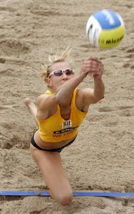 Rieke Brink Abeler (Deutschland) - Hechtbagger Beachvolleyball LM Damen Deutsche Meisterschaft 2006, DM, Landesmeisterschaft, Beach Einzelbild Timmendorfer Strand Timmendorf Dynamik, Beachvolleyball LM Damen Deutsche Meisterschaft 2006, DM, Landesmeisterschaft, Beach Einzelbild Timmendorfer Strand Timmendorf Dynamik,
