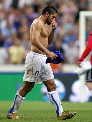 Gennaro Gattuso (Italien) enttäuscht -  Fußball Länderspiel Herren EM Qualifikation 2006, Nationalteam Einzelbild Paris Fußball Länderspiel Herren EM Qualifikation 2006, Nationalteam Einzelbild Paris
